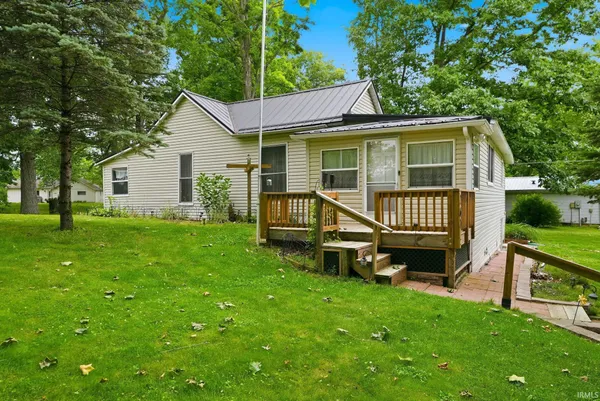$199,000 | 267 EMS T26 Lane, Leesburg, IN 46538
