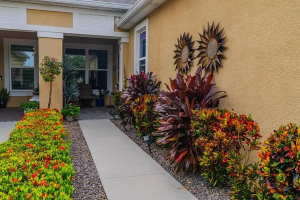 $364,999 | 11716 Wrought Pine Loop, Riverview, FL 33569