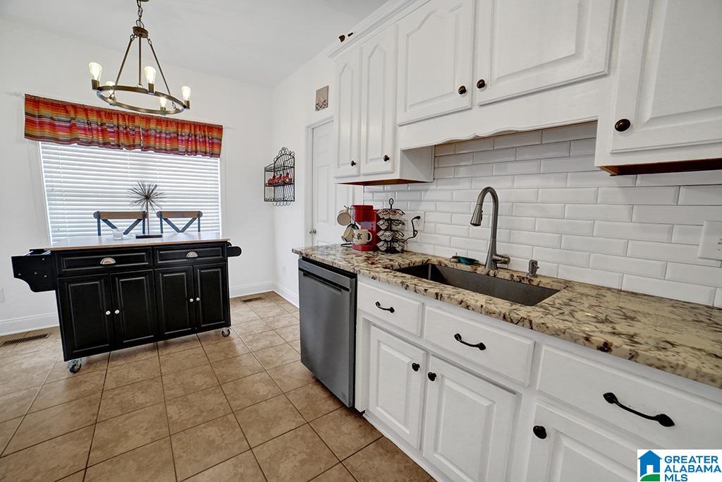 730 Ridgefield Way Odenville, AL 35120 - Photo 3 of 10
