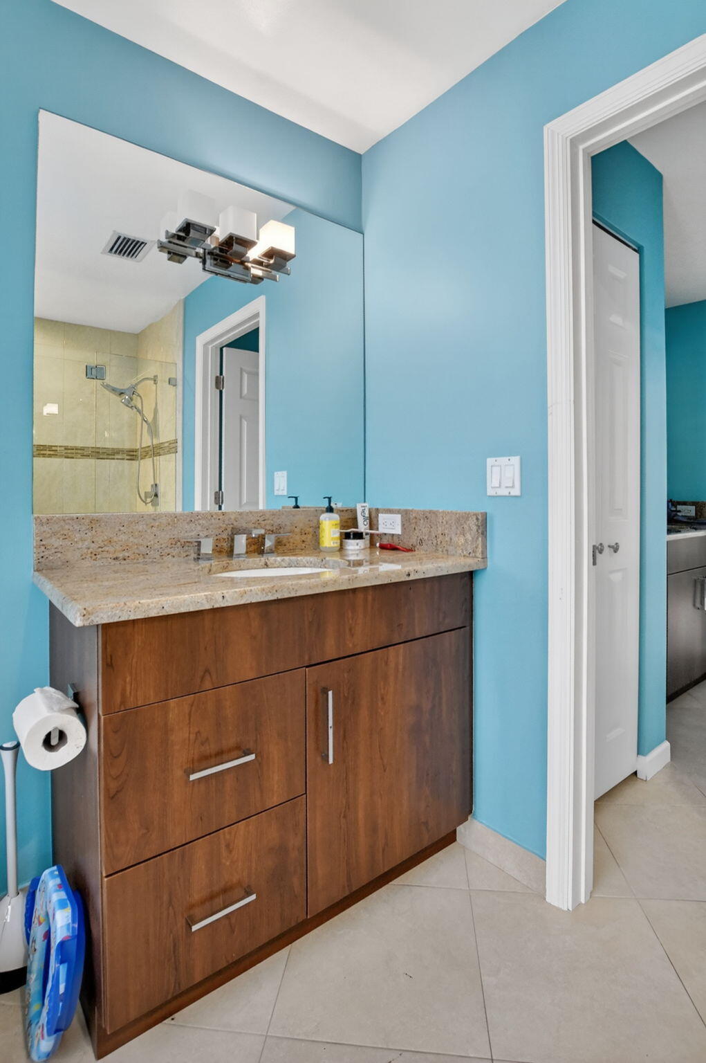 10065 Camelback Lane Boca Raton, FL 33498 - Photo 22 of 48 36-web-or-mls-DSC_2387