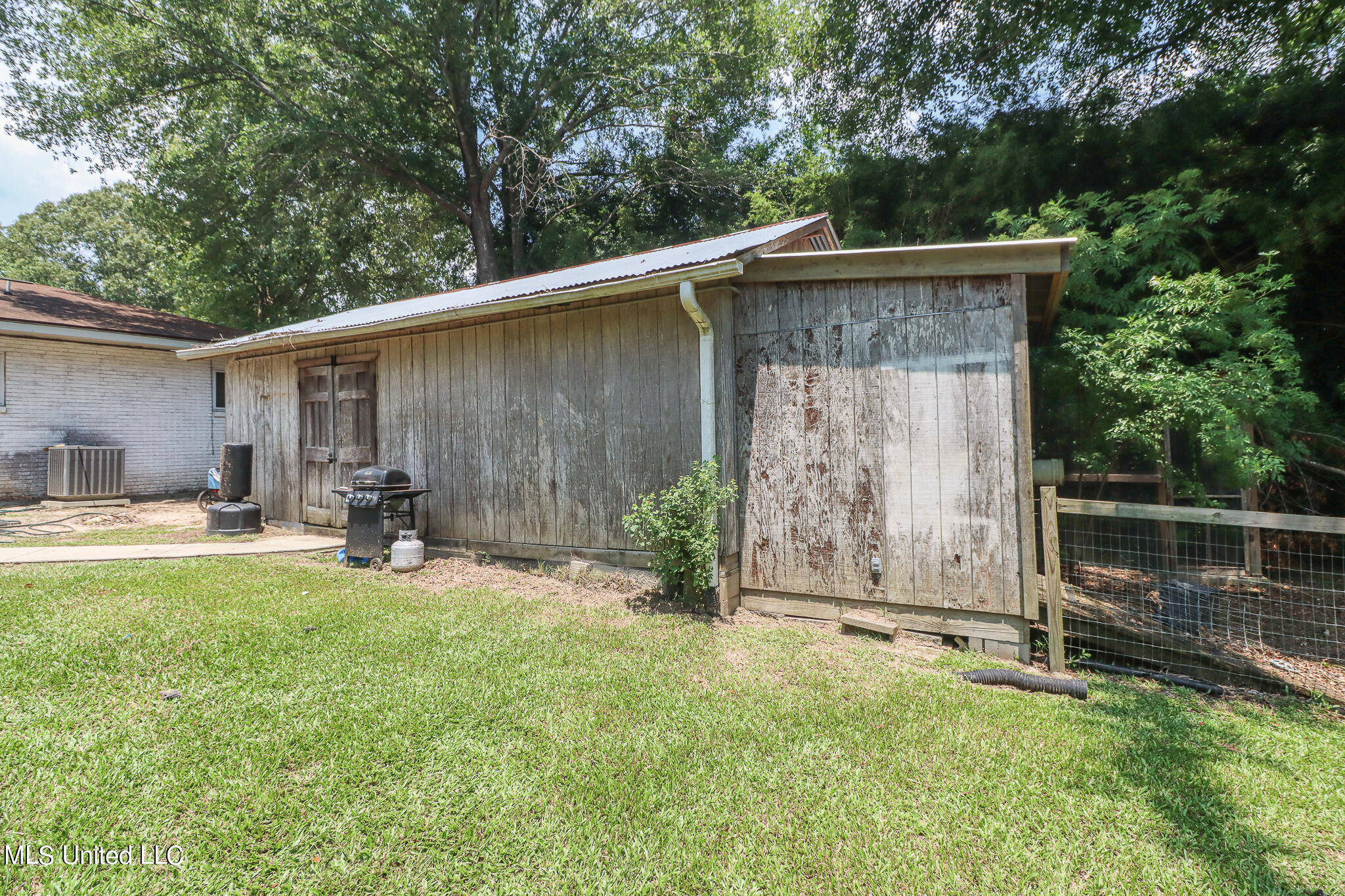 18043 Dara Hills Road Gulfport, MS 39503 - Photo 5 of 21 Dara-102001