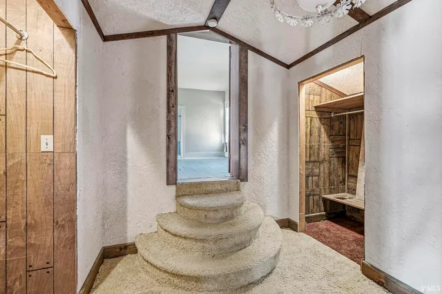 $499,900 | 22651 Riley Road, Lakeville, IN 46536