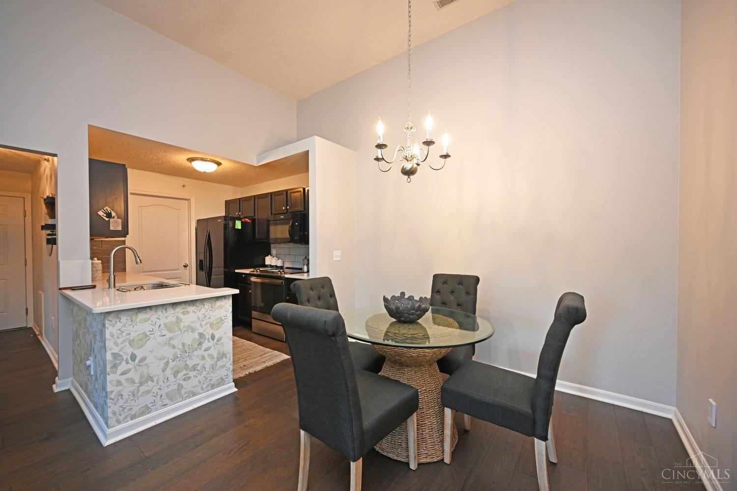3408 North Bend Road Cincinnati, OH 45247 - Photo 12 of 44