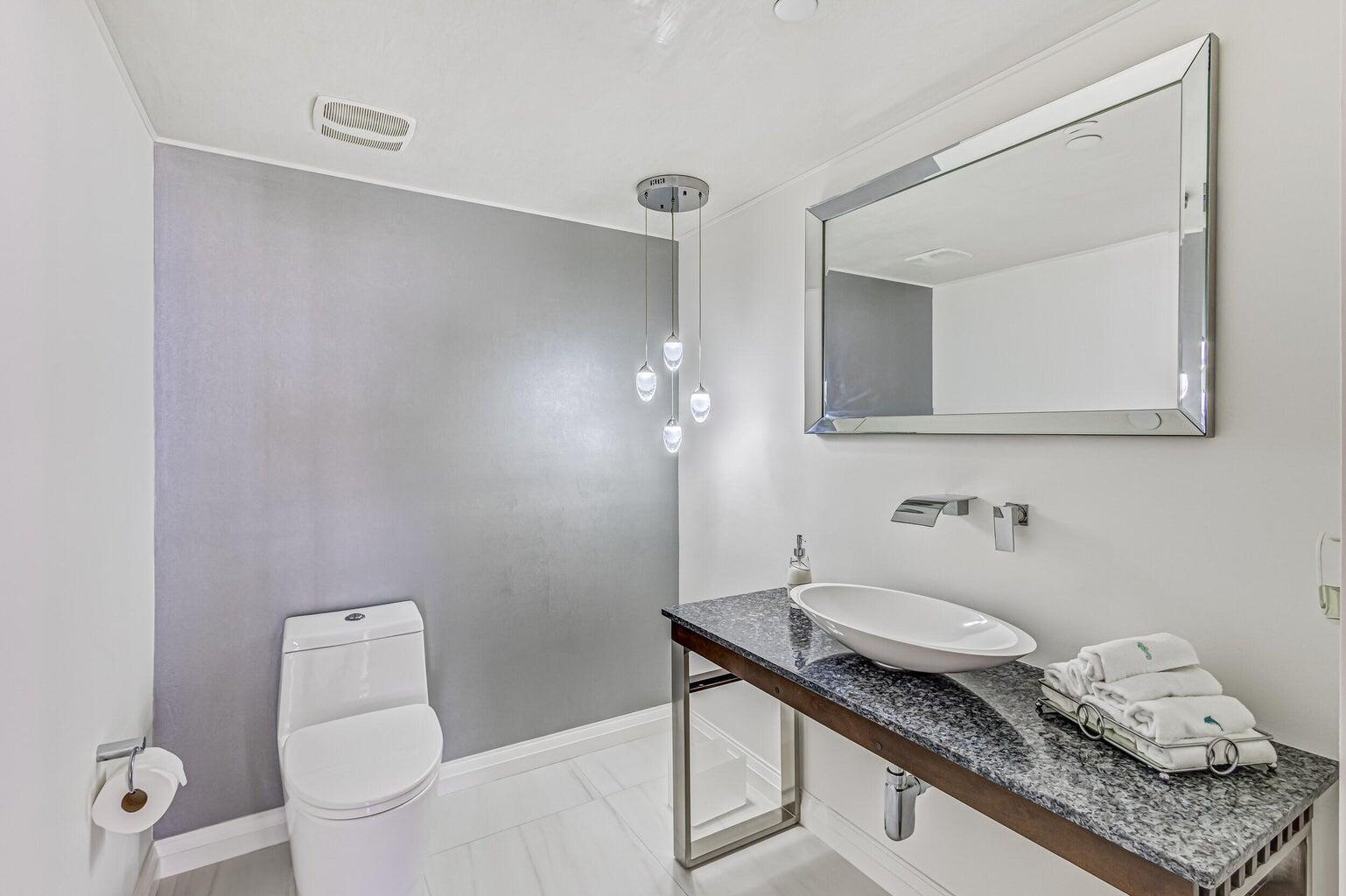 5280 North Ocean Drive, Unit 12F Singer Island, FL 33404 - Photo 52 of 66 BATH