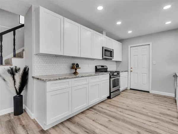 $309,990 | 2305 Peach Lane, Pasadena, TX 77502