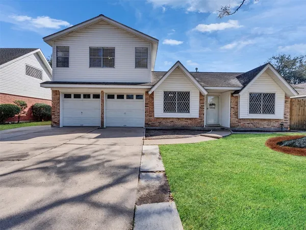 $299,990 | 2305 Peach Lane, Pasadena, TX 77502