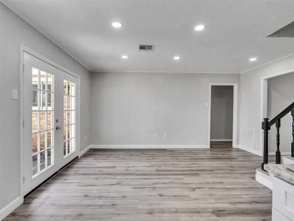 $299,990 | 2305 Peach Lane, Pasadena, TX 77502