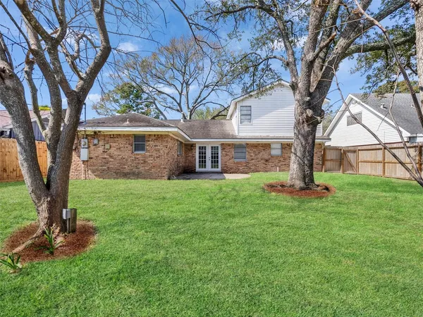 $299,990 | 2305 Peach Lane, Pasadena, TX 77502