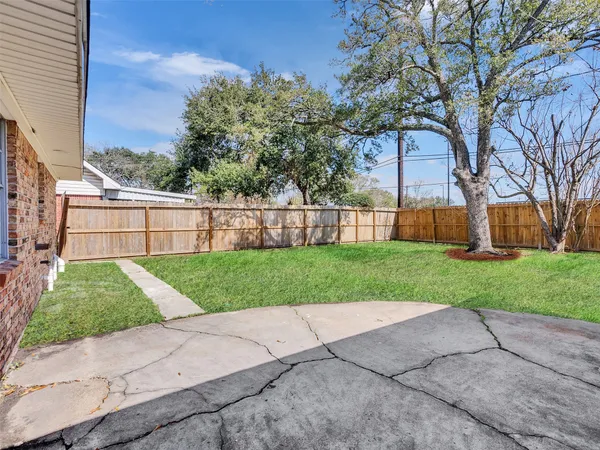 $309,990 | 2305 Peach Lane, Pasadena, TX 77502