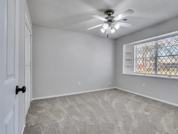 $299,990 | 2305 Peach Lane, Pasadena, TX 77502