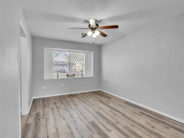 $309,990 | 2305 Peach Lane, Pasadena, TX 77502