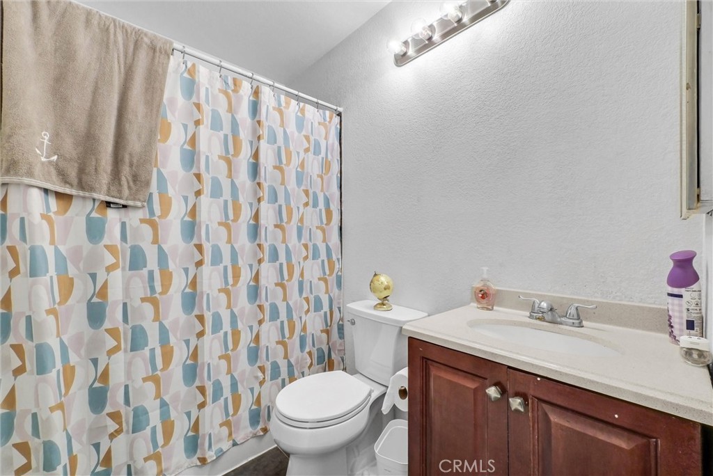 2355 Stonybrook Way Perris, CA 92571 - Photo 12 of 19