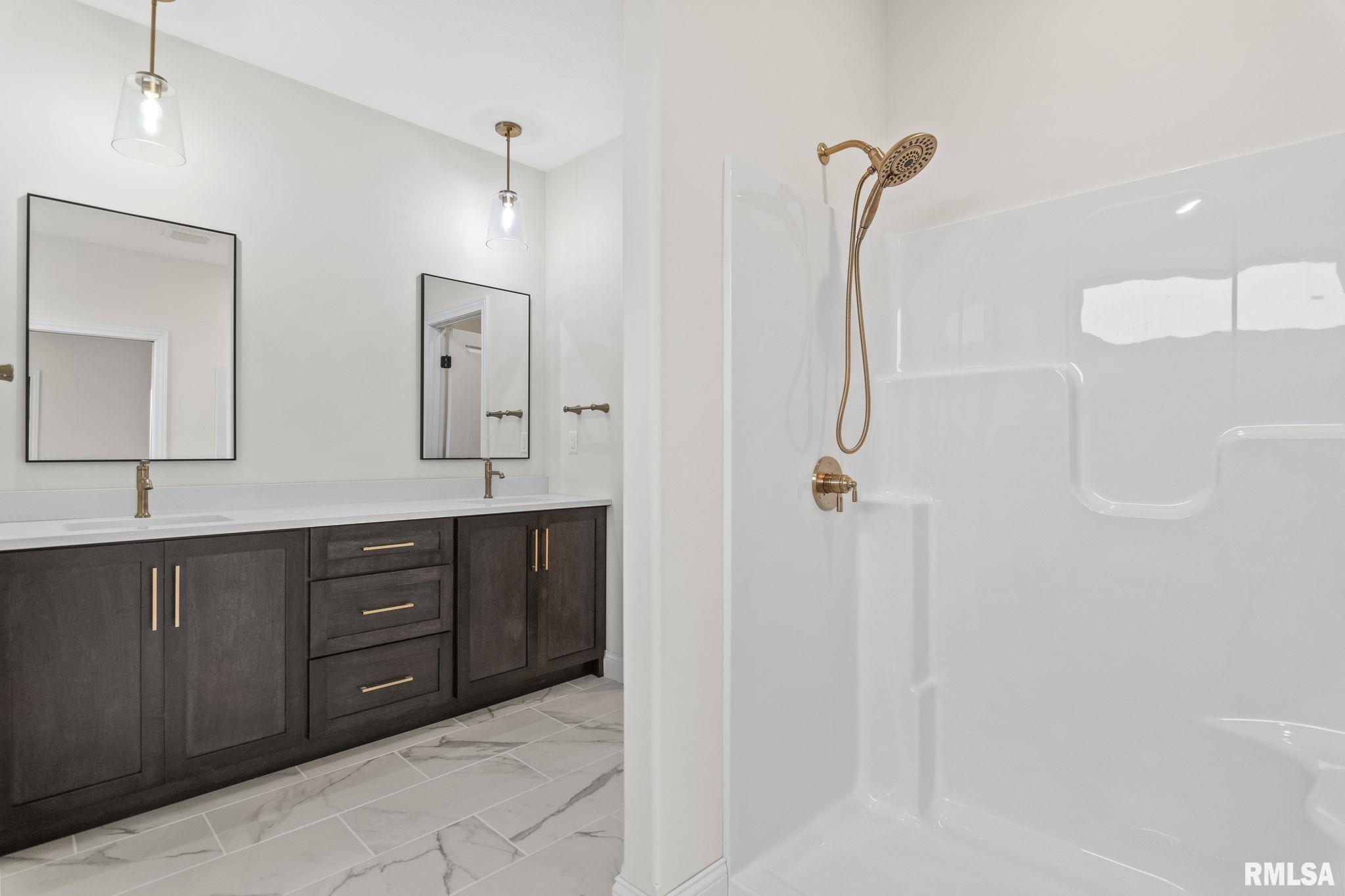 5226 Verdant Lane Springfield, IL 62711 - Photo 17 of 37 Gallery Image 17