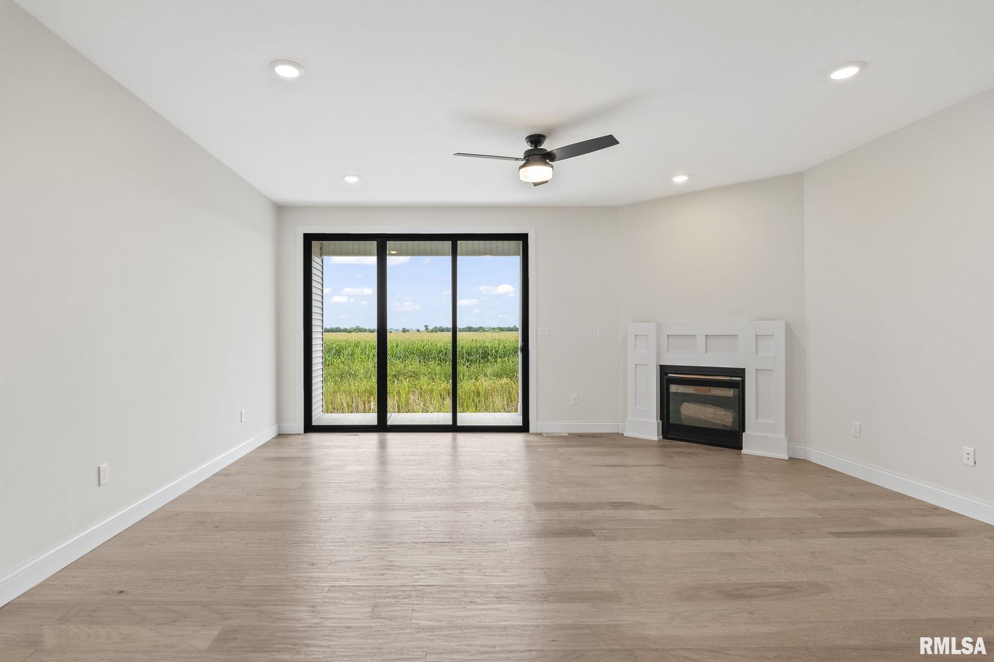 5226 Verdant Lane Springfield, IL 62711 - Photo 4 of 37 Gallery Image 4