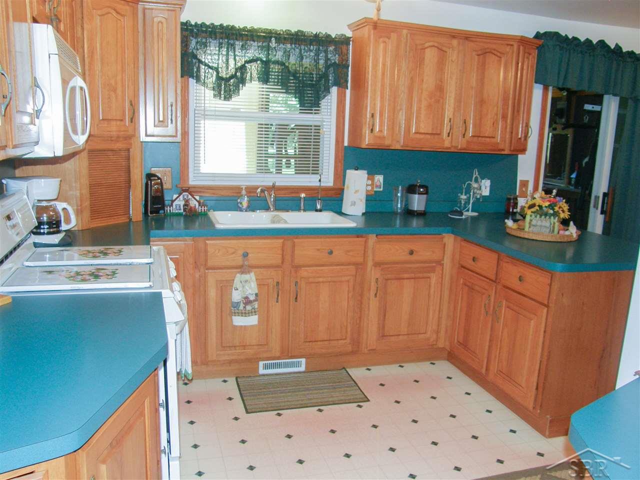 13734 E Road Montrose, MI 48457 - Photo 17 of 17 31392747-16.JPG
