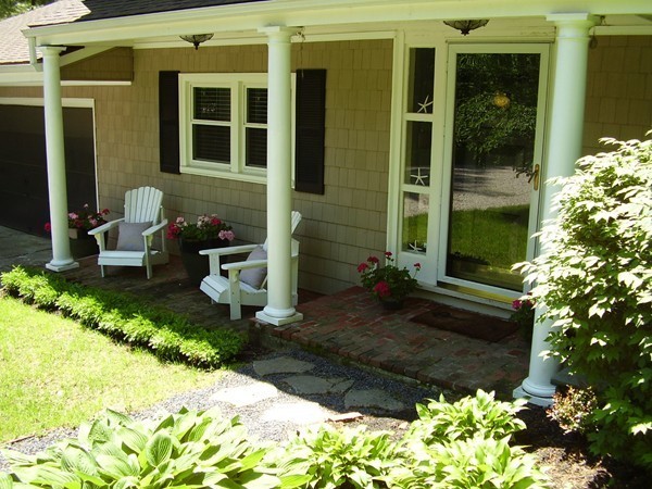 21 Spring Street Norfolk, MA 02056 - Photo 2 of 25 Gallery Image 2