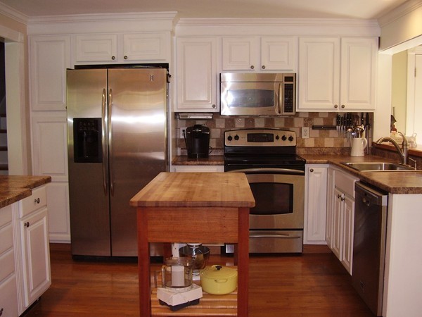 21 Spring Street Norfolk, MA 02056 - Photo 7 of 25 Gallery Image 7
