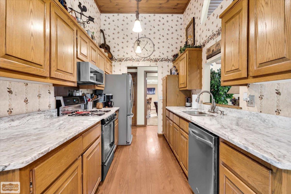 3171 Abbottsford Road North Street, MI 48049 - Photo 11 of 60