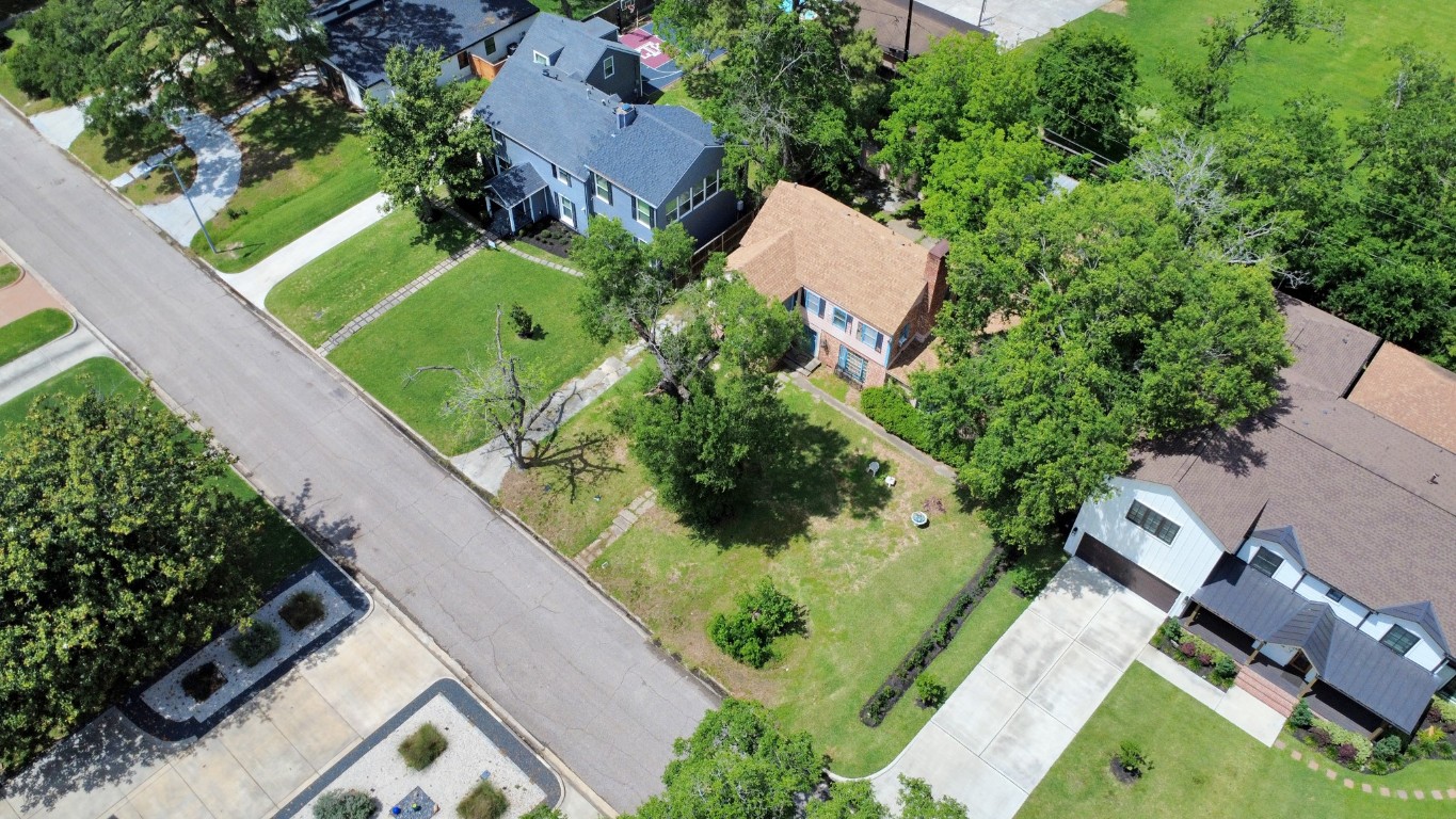 3735 Rio Vista Street Houston, TX 77021 - Photo 16 of 19 an aerial view of a house