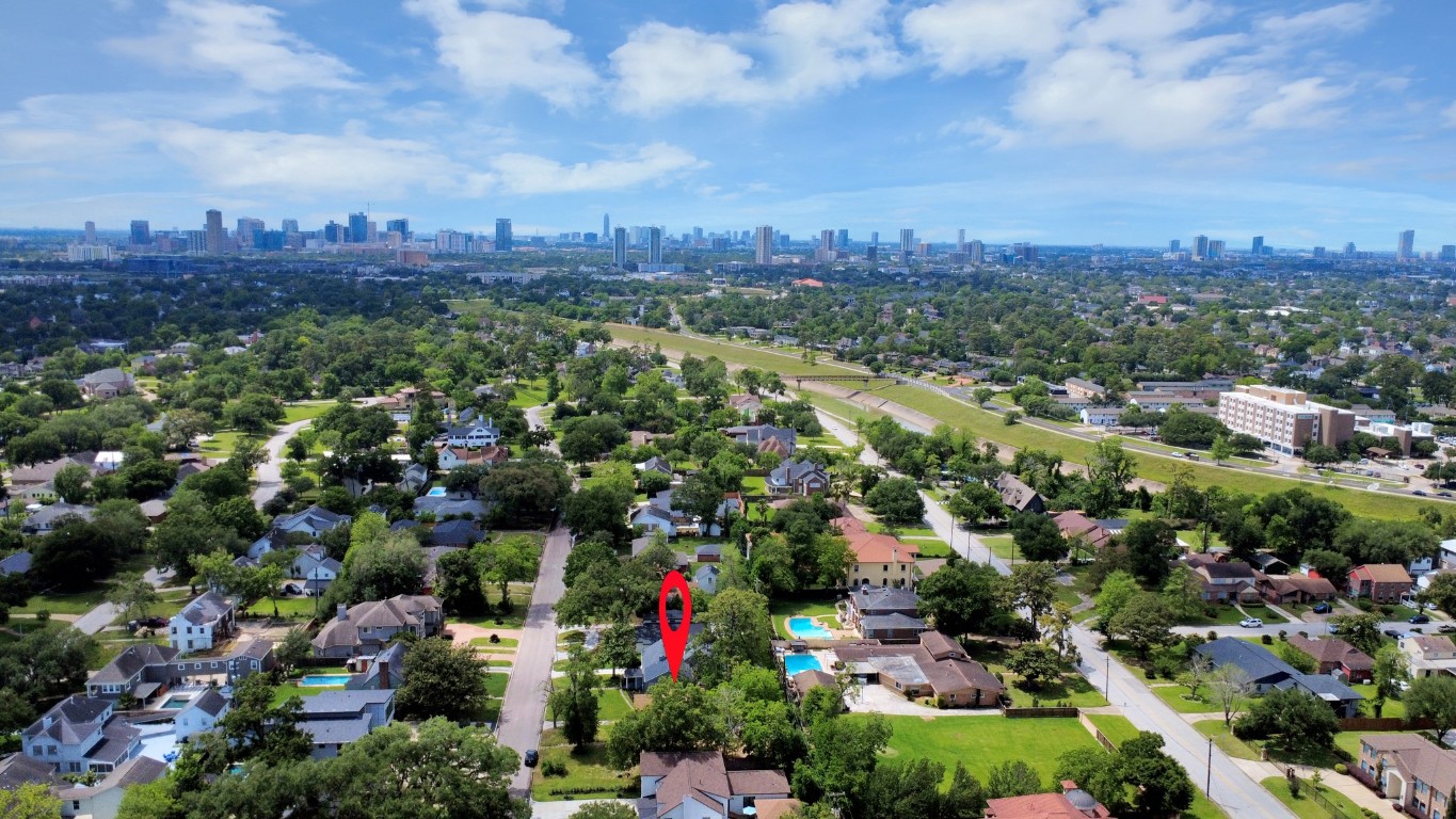 3735 Rio Vista Street Houston, TX 77021 - Photo 18 of 19 an aerial view of multiple house