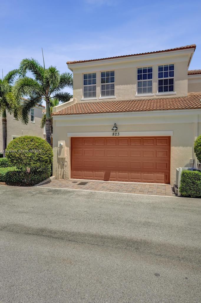 823 Northwest 82nd Lane Boca Raton, FL 33487 - Photo 3 of 105