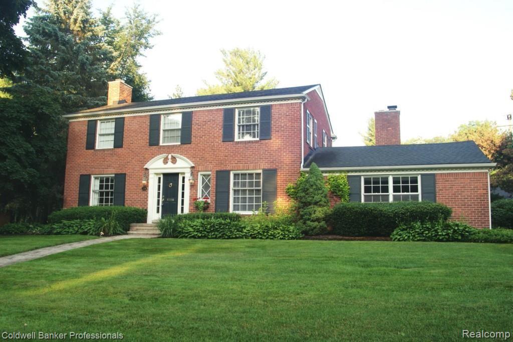 725 Half Moon Road Bloomfield Hills, MI 48301 - Photo 1 of 25 DSC00074.jpg