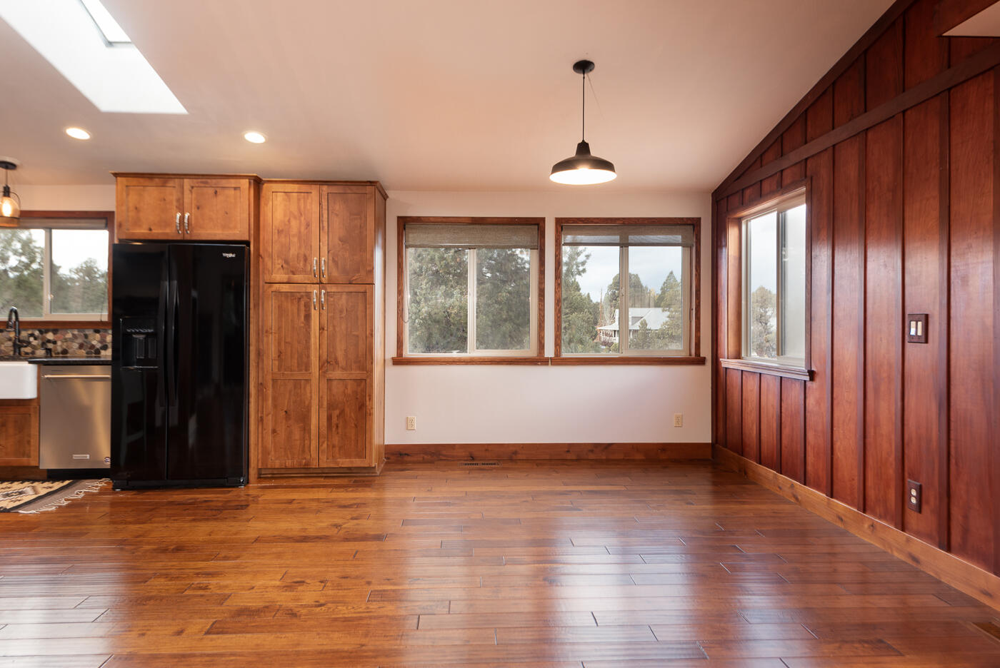 21037 Southwest Gift Road Bend, OR 97703 - Photo 12 of 39 Dining area just off of the kitchen