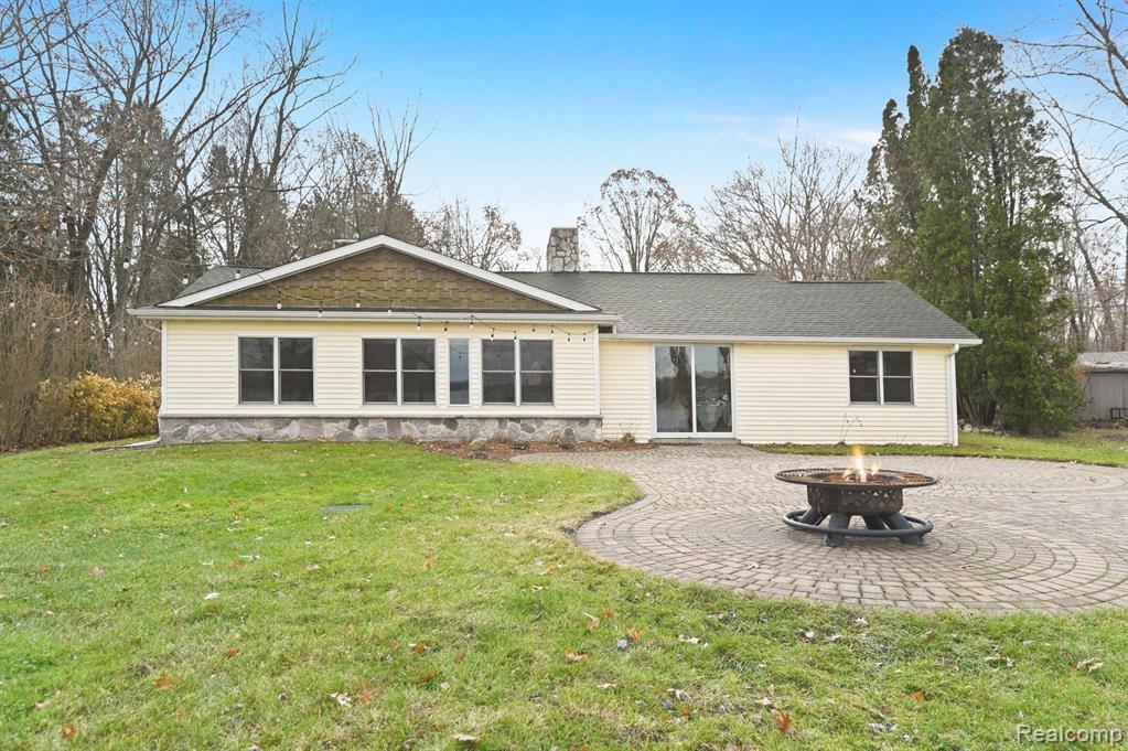 12061 Read Road Fenton, MI 48430 - Photo 25 of 31 Gallery Image 25