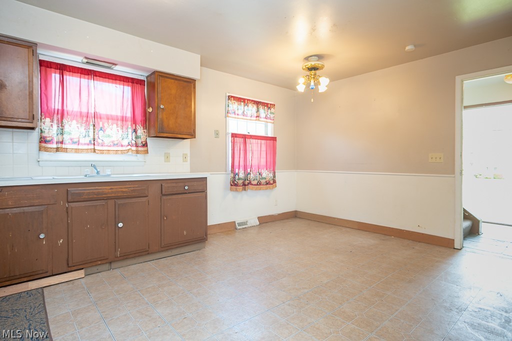5792 Turney Road Garfield Heights, OH 44125 - Photo 11 of 35