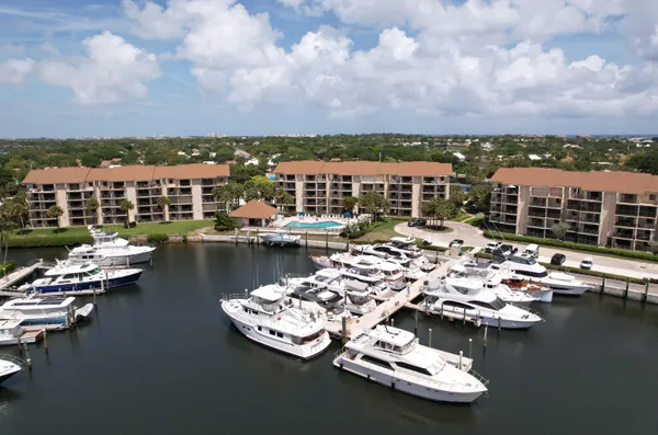 $599,900 | 1501 Marina Isle Way, Unit 501, Jupiter, FL 33477