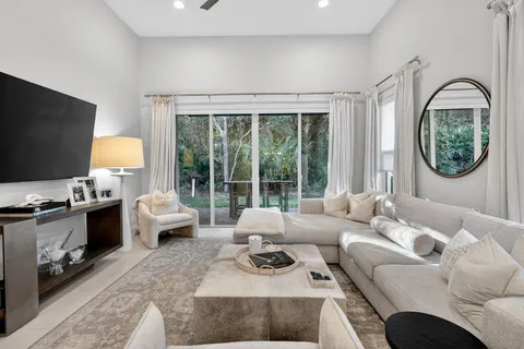 $885,000 | 11457 Pointe Midtown Drive, Palm Beach Gardens, FL 33418