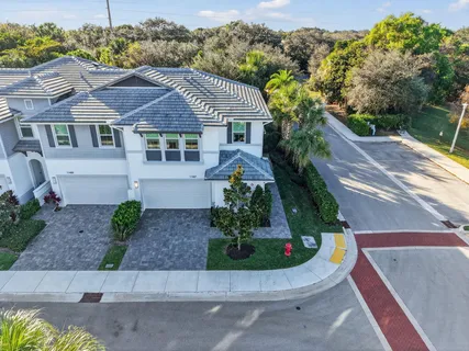 $885,000 | 11457 Pointe Midtown Drive, Palm Beach Gardens, FL 33418