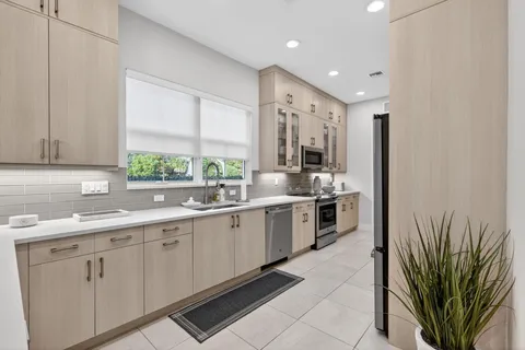 $885,000 | 11457 Pointe Midtown Drive, Palm Beach Gardens, FL 33418