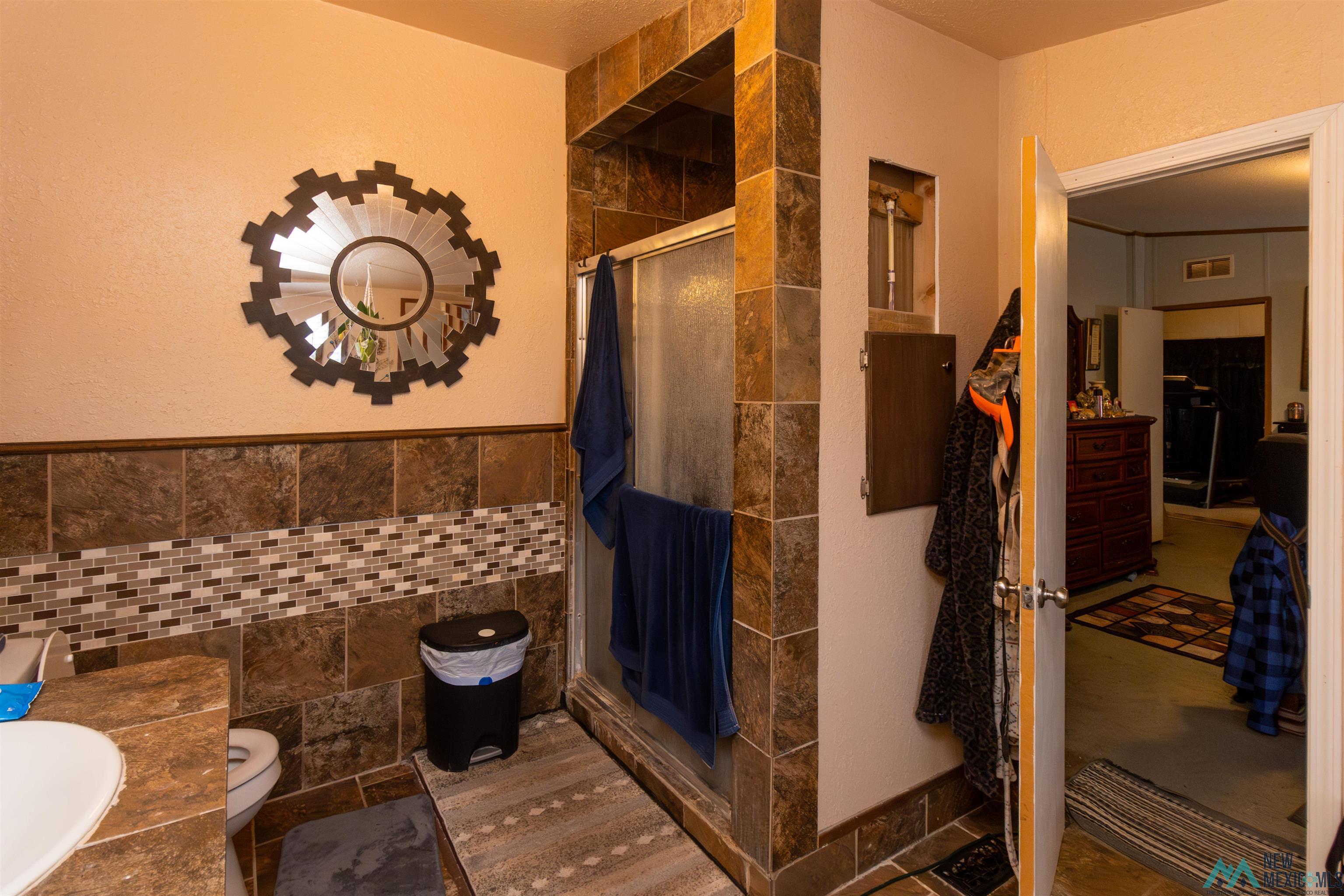 1509 Papershell Road Carlsbad, NM 88220 - Photo 25 of 47 Bathroom