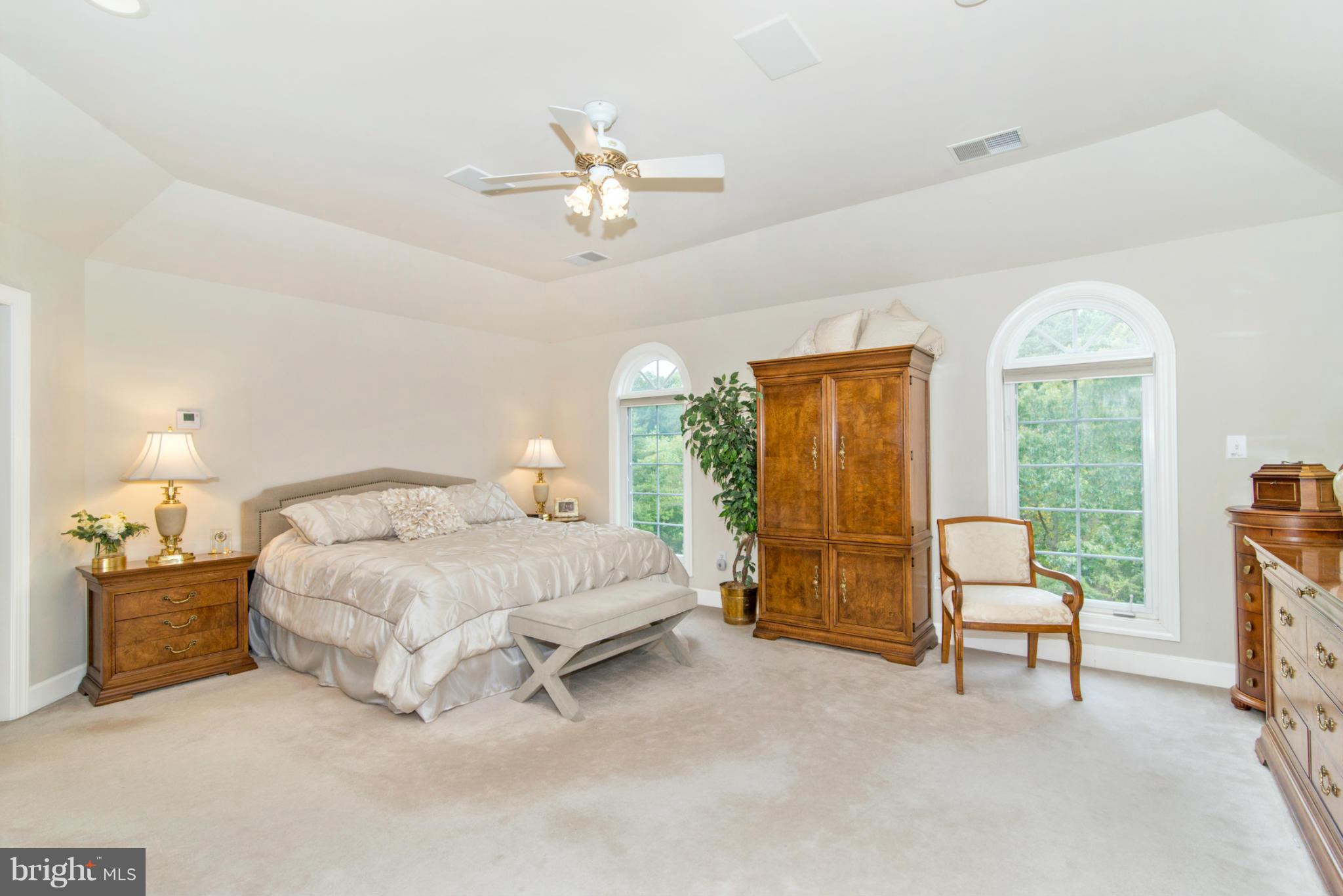 10401 Grey Fox Road Potomac, MD 20854 - Photo 18 of 28 Bedroom (Master)