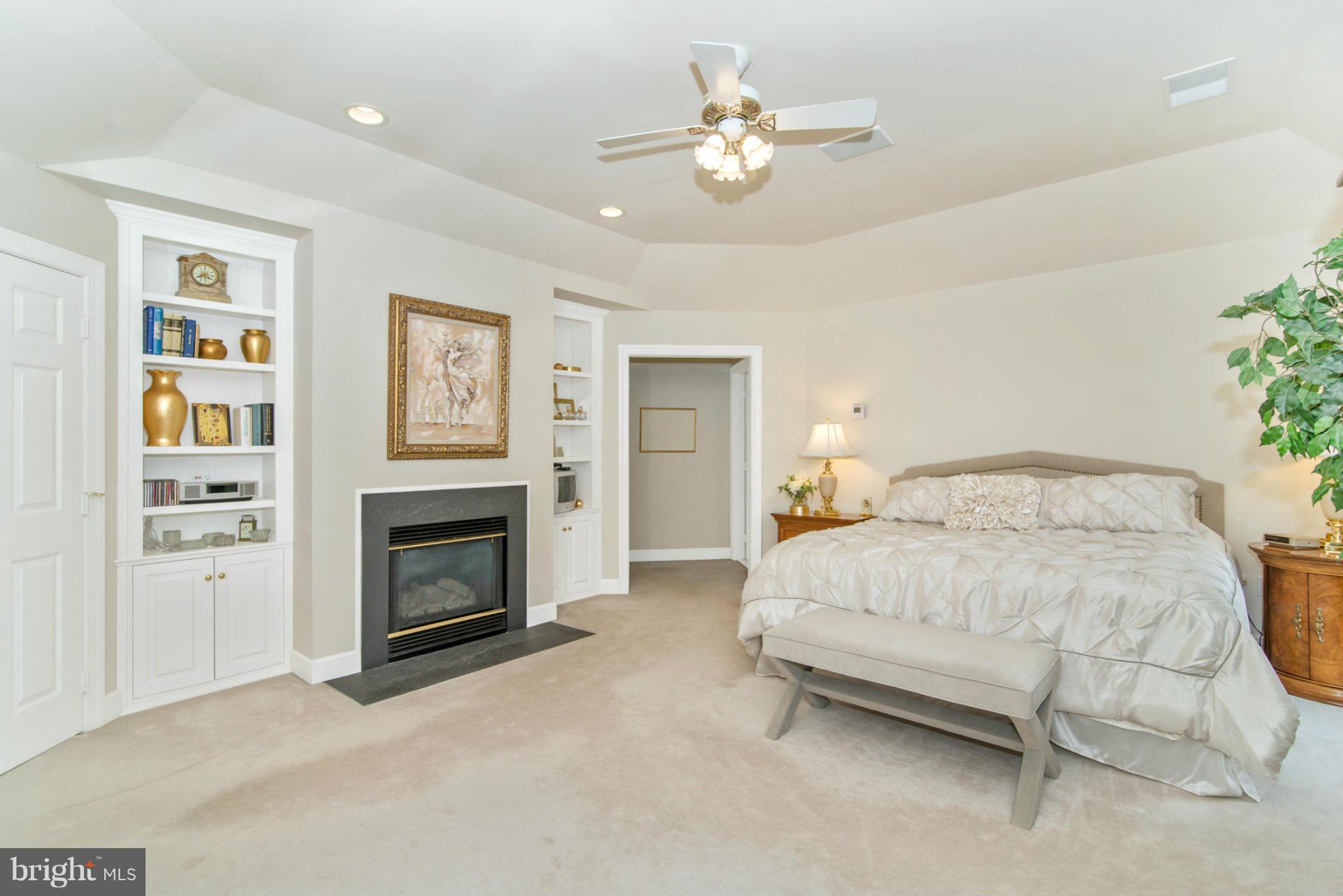 10401 Grey Fox Road Potomac, MD 20854 - Photo 19 of 28 Bedroom (Master)