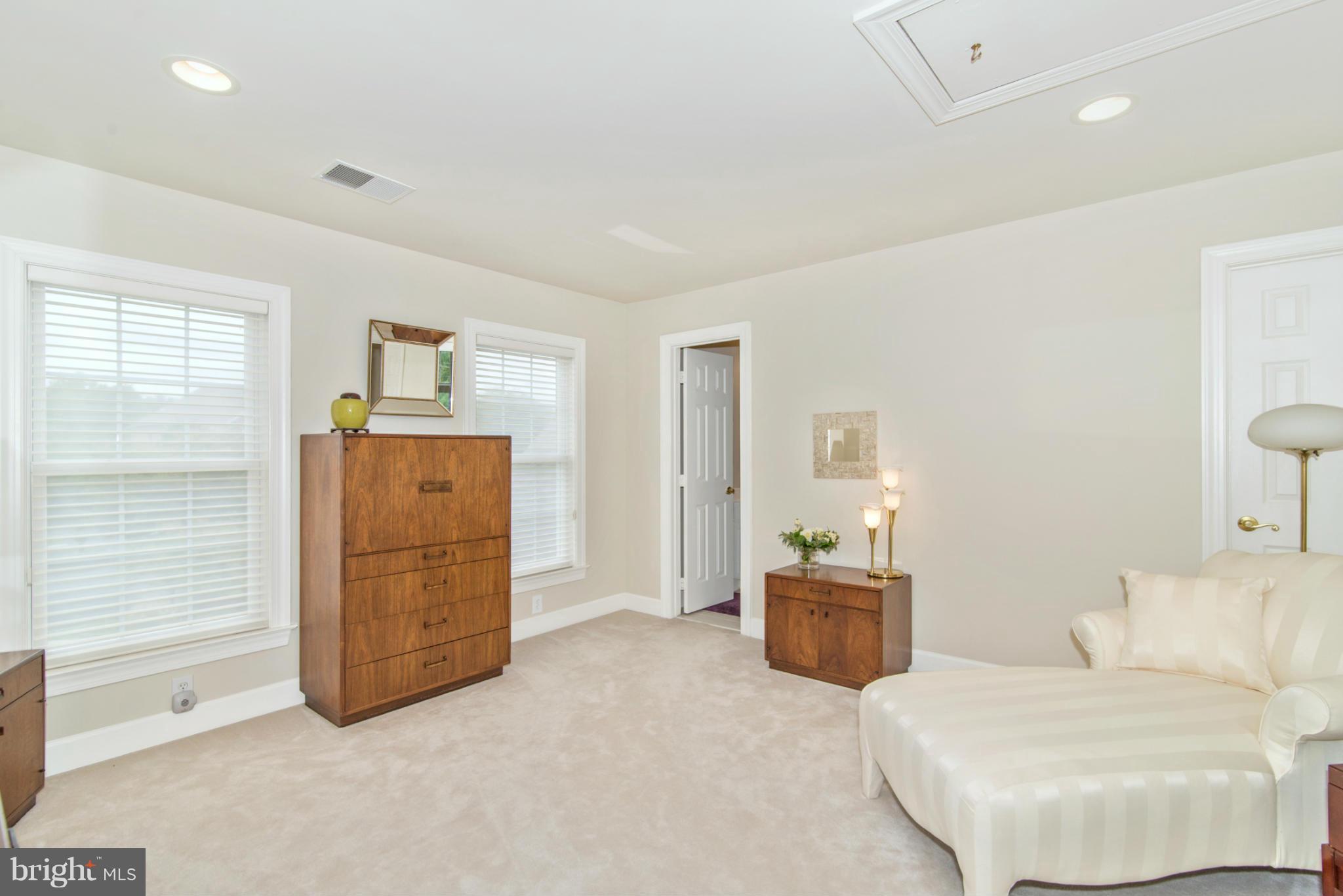 10401 Grey Fox Road Potomac, MD 20854 - Photo 24 of 28 Bedroom