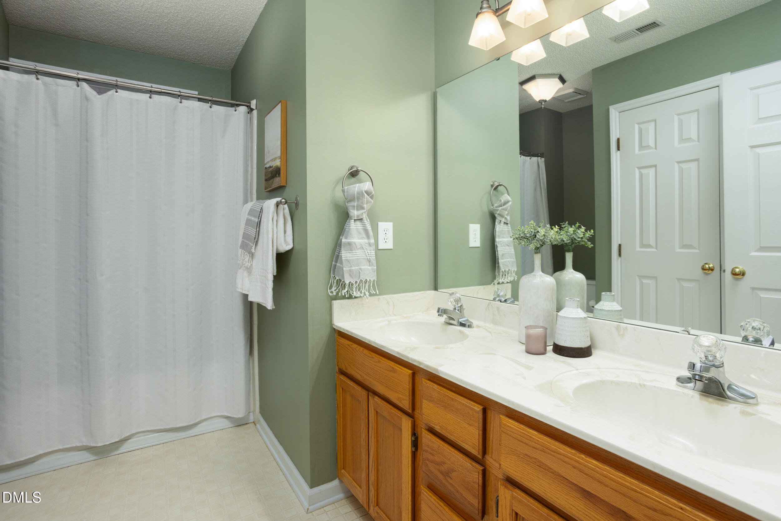114 Wenonah Way Durham, NC 27713 - Photo 28 of 32
