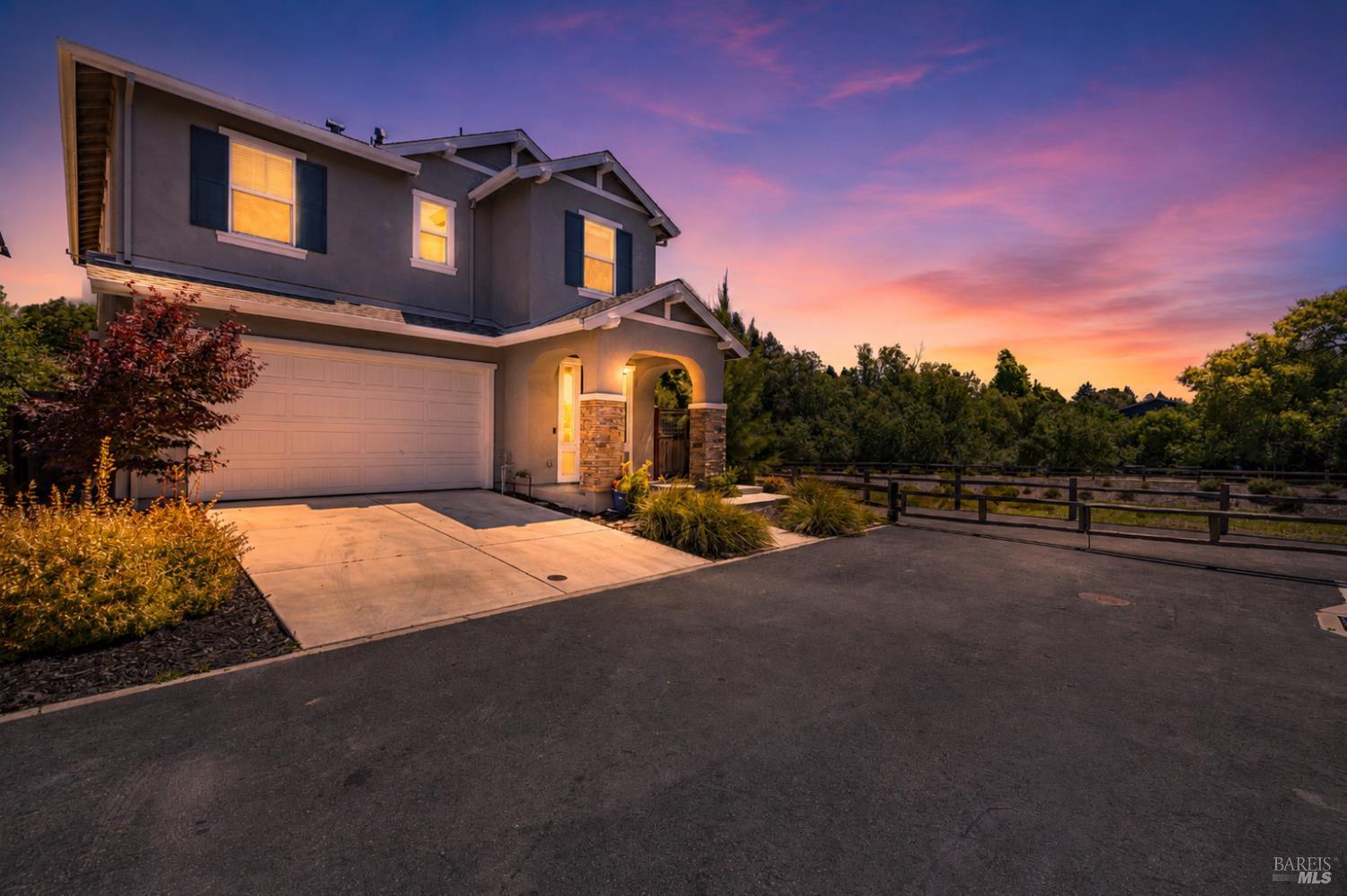 1273 Del Rancho Way Petaluma, CA 94954 - Photo 1 of 25 a front view of a house with a yard