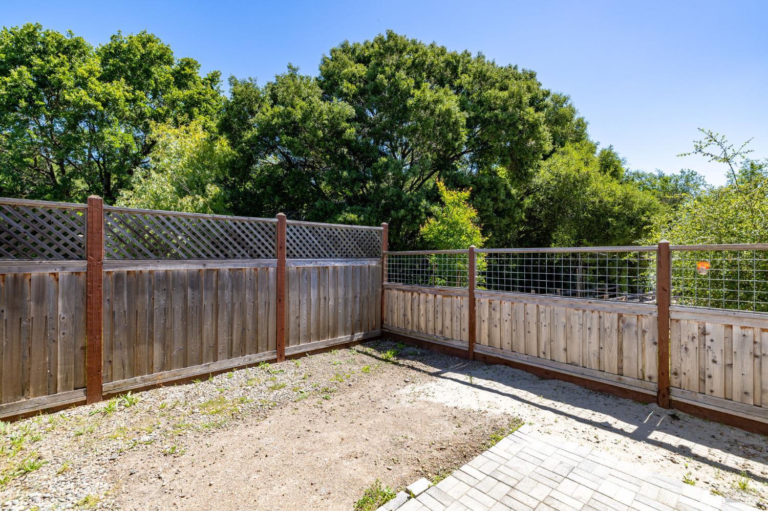 1273 Del Rancho Way Petaluma, CA 94954 - Photo 21 of 25 a view of a wooden fence
