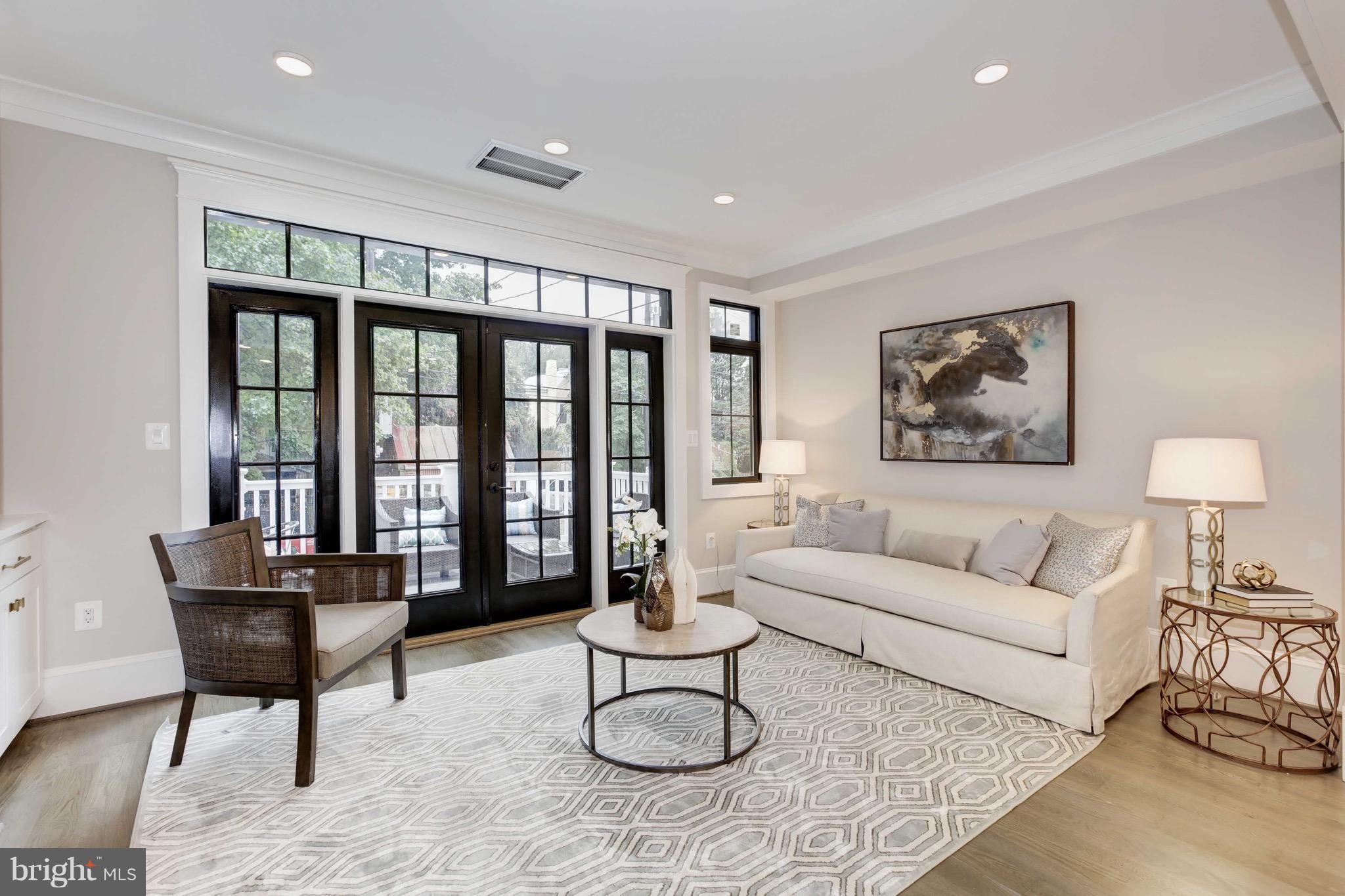 3620 S Street Northwest Washington, DC 20007 - Photo 13 of 29 Family Room