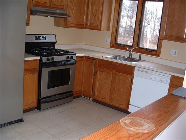 20 James Tighe Road, Unit 20 Randolph, MA 02368 - Photo 7 of 22 Gallery Image 7