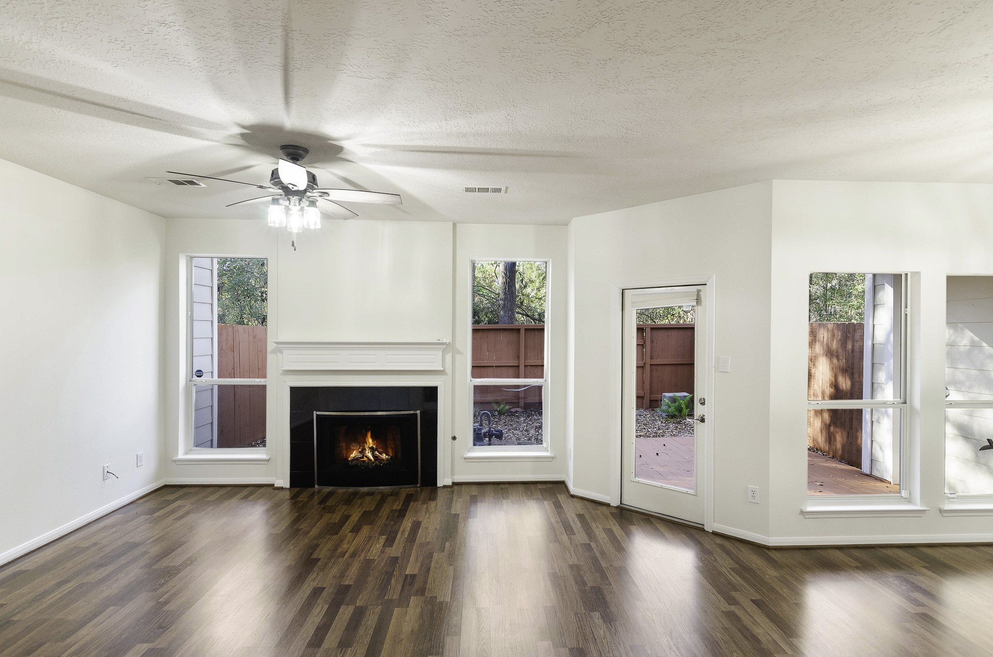 100 South Piper Trace Spring, TX 77381 - Photo 12 of 31