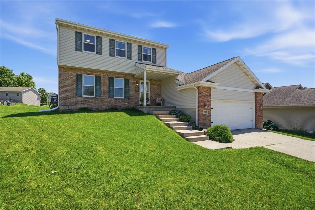 204 Temple Court Mount Horeb, WI 53572 - Photo 2 of 41