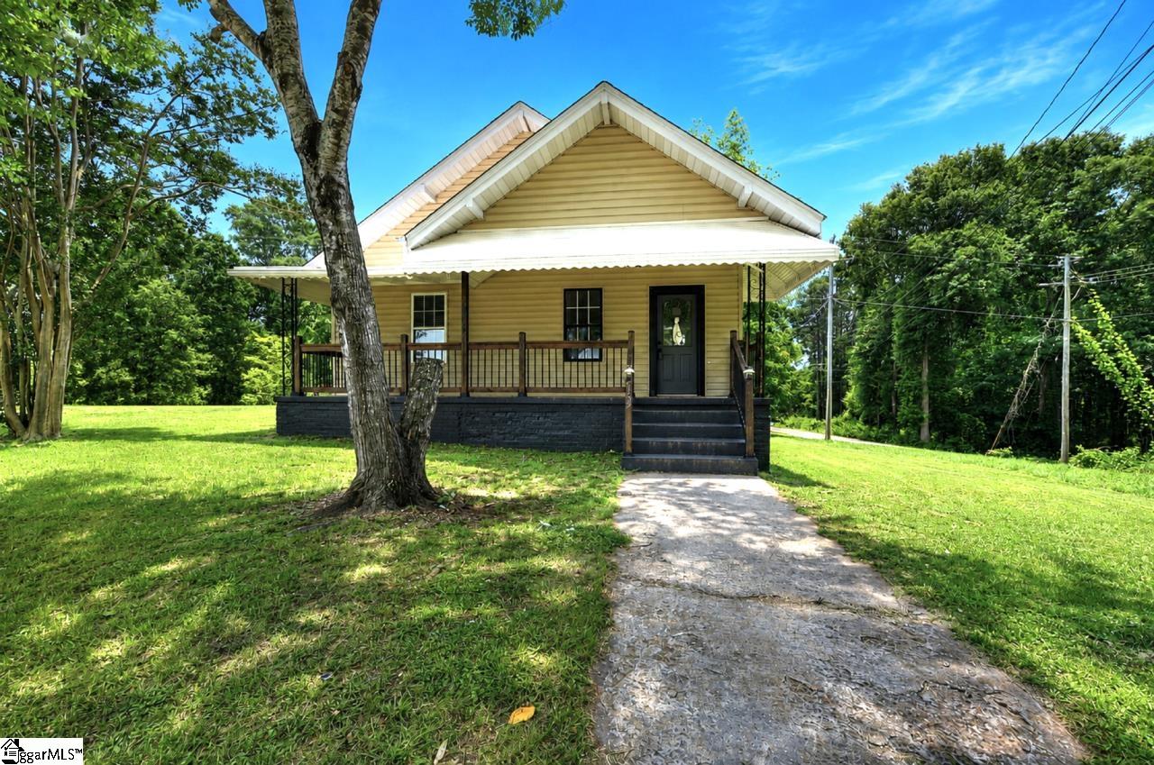 19 Clemson Street Liberty, SC 29657 - Photo 1 of 44