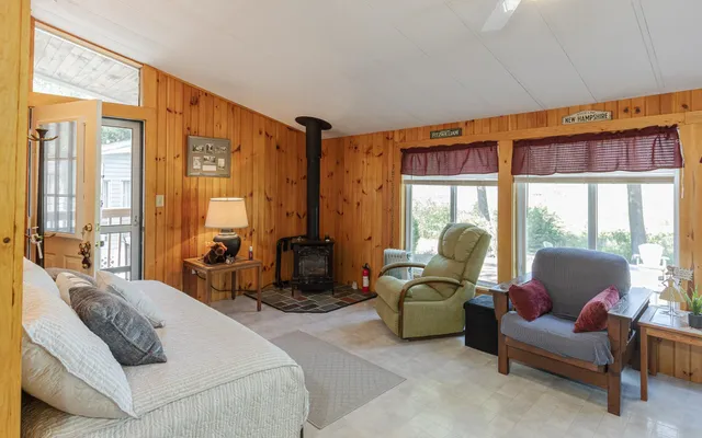 $184,000 | 18 Lakeside Drive, Fitzwilliam, NH 03447