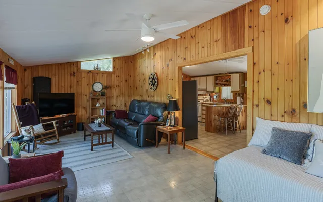 $184,000 | 18 Lakeside Drive, Fitzwilliam, NH 03447