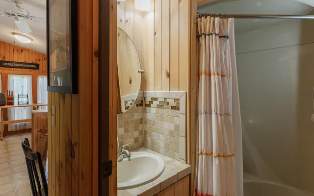 $184,000 | 18 Lakeside Drive, Fitzwilliam, NH 03447