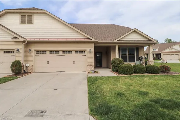 $355,000 | 3545 Sainsbury Lane, Greensboro, NC 27409