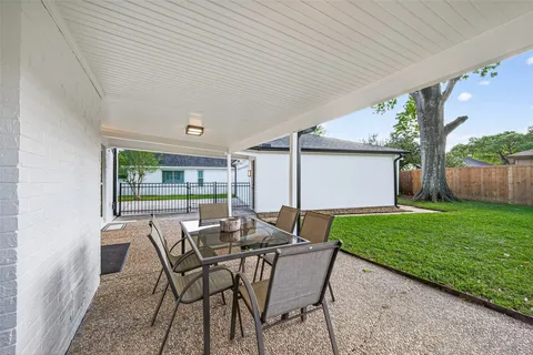 $575,000 | 831 Merrick Drive, Sugar Land, TX 77478